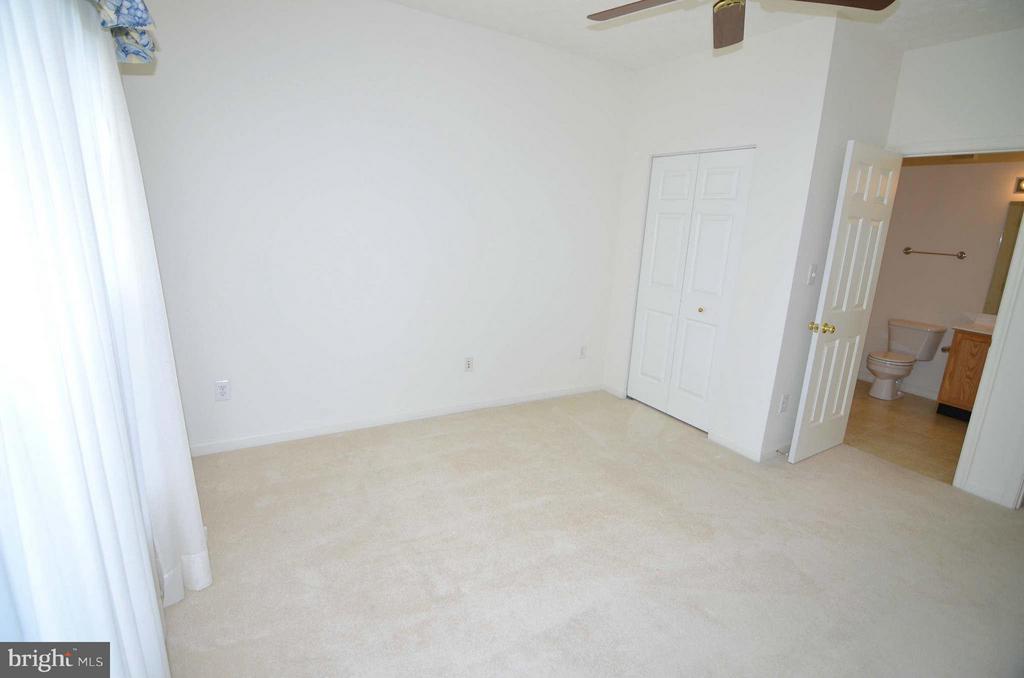 2503 AMBER ORCHARD COURT W Unit: 104