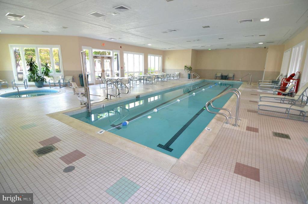 2503 AMBER ORCHARD COURT W Unit: 104