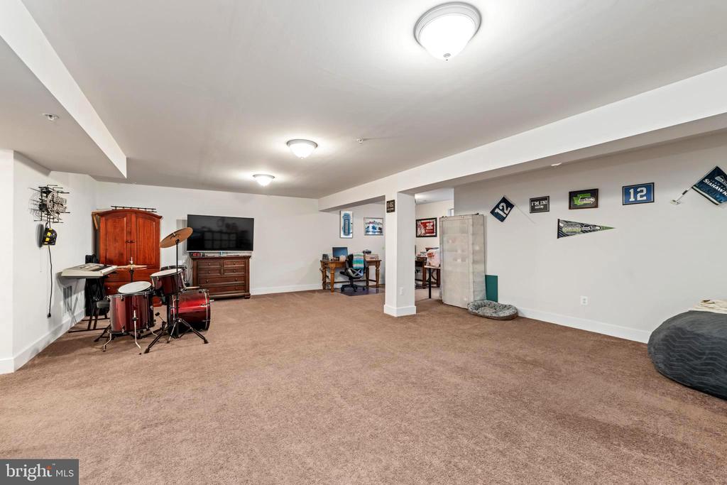 316 HAZY GROVE BEND