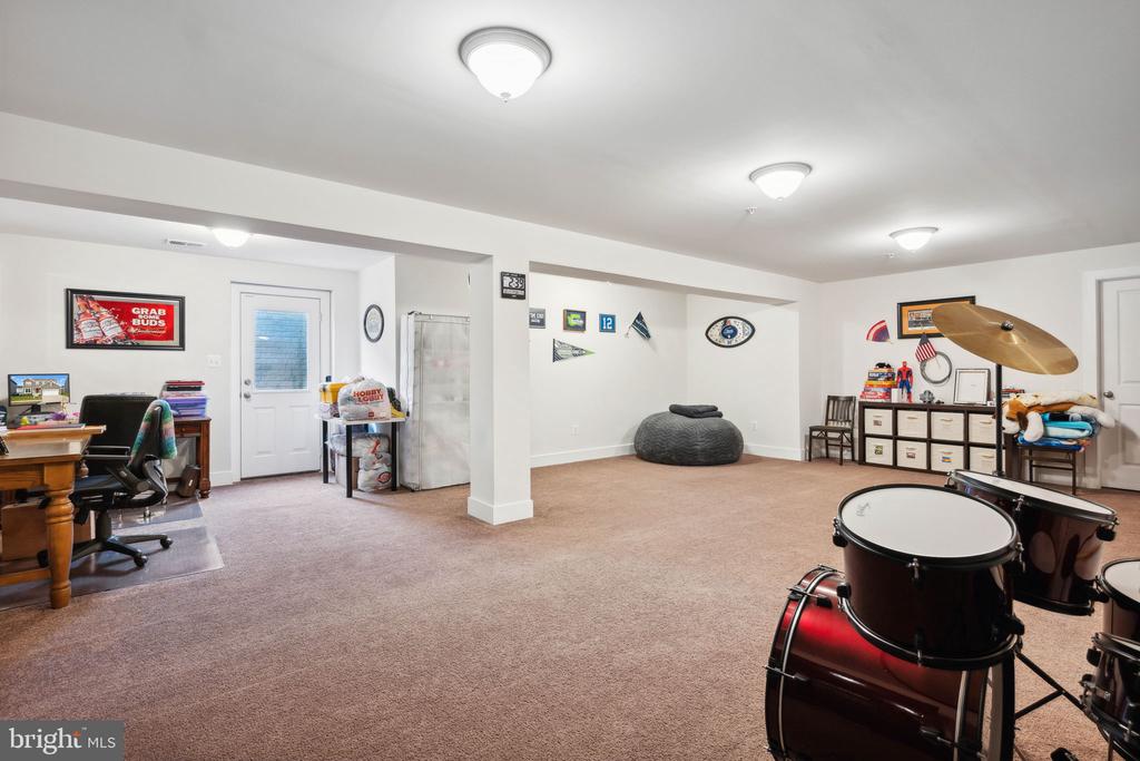 316 HAZY GROVE BEND