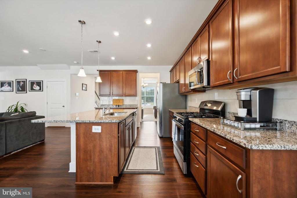 316 HAZY GROVE BEND