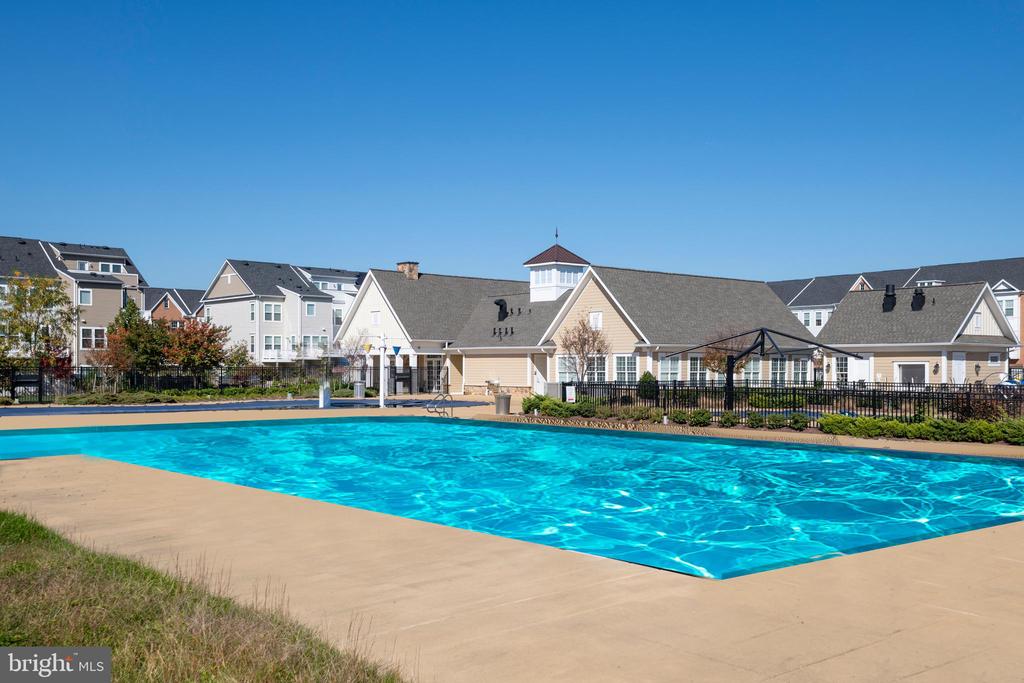 7815 BAKERS CREEK LANE