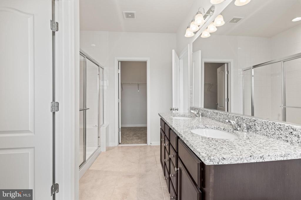 7815 BAKERS CREEK LANE