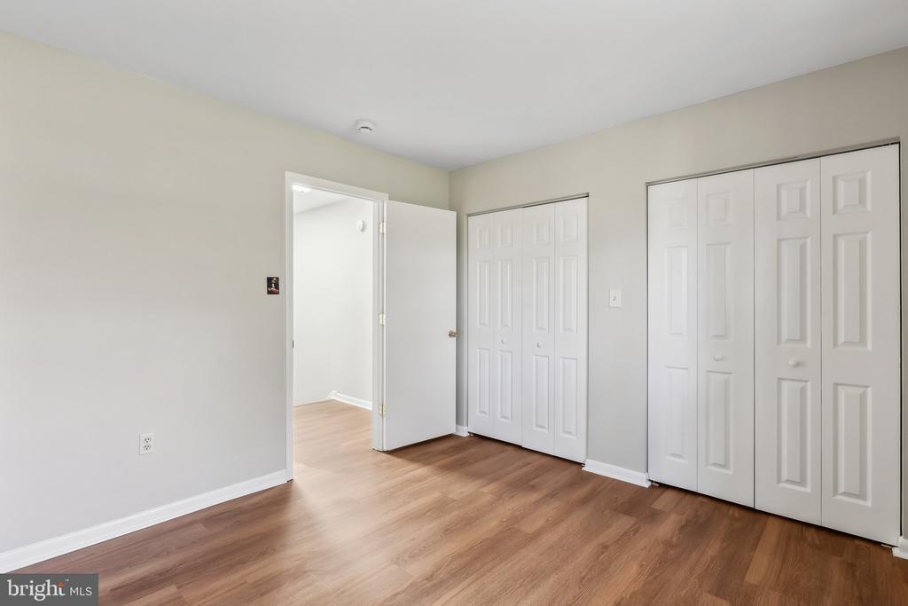 1306 HOMEWOOD LANE