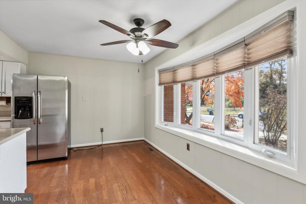 1306 HOMEWOOD LANE