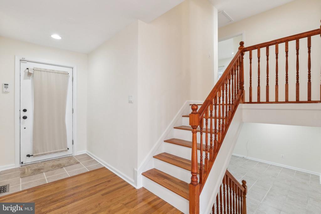 1836 SPICER COURT