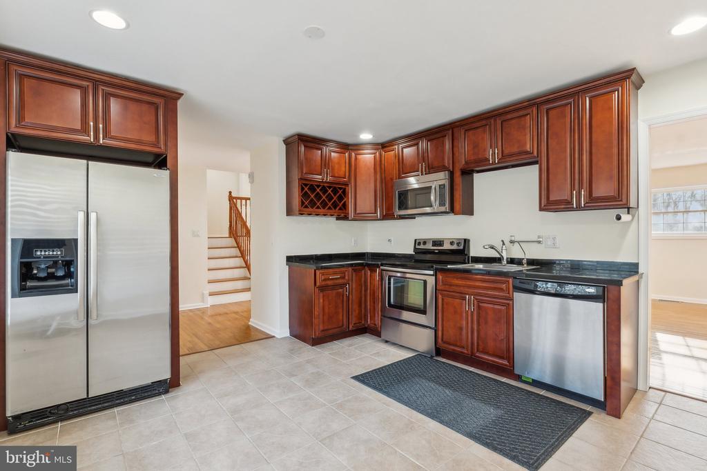 1836 SPICER COURT