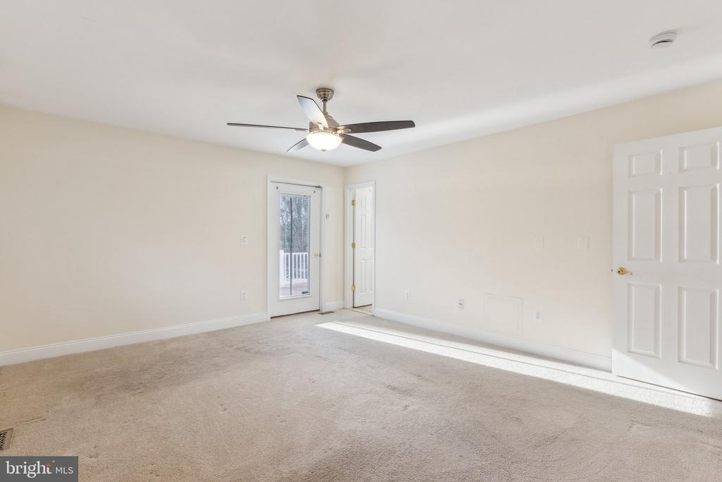 1836 SPICER COURT