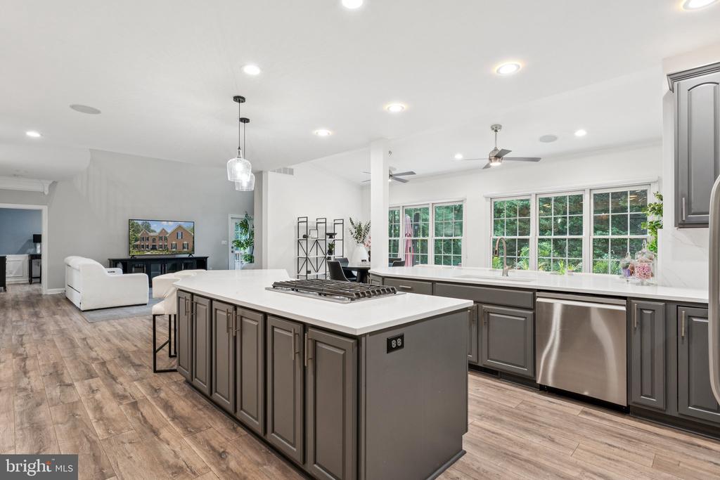 1508 CORNERSTONE COURT