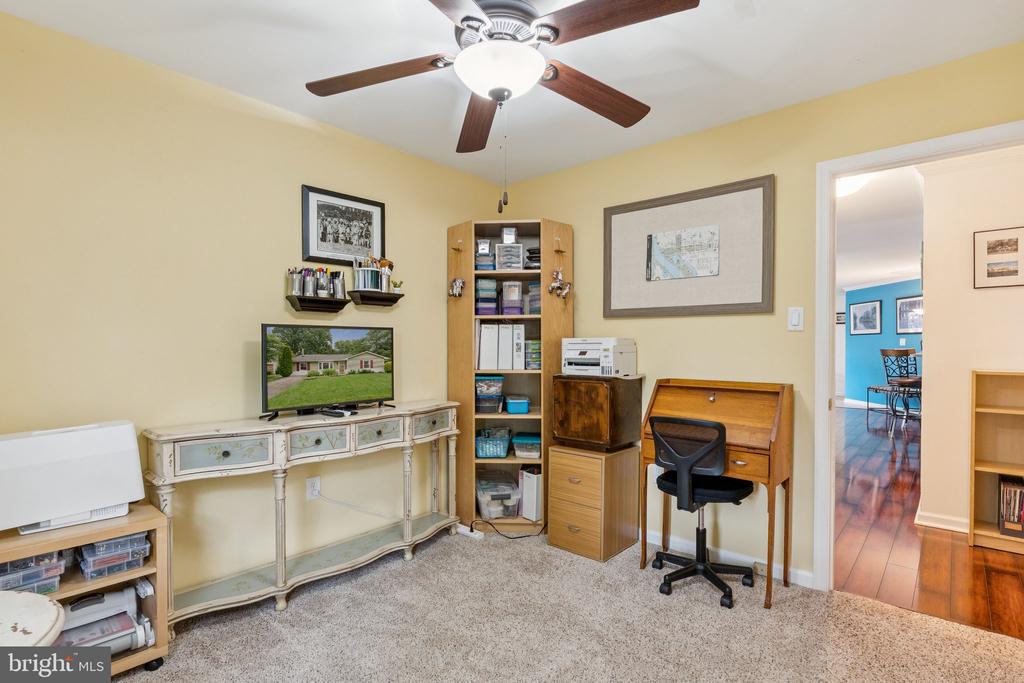 983 SUNNY COURT