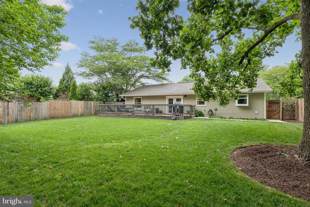 983 SUNNY COURT