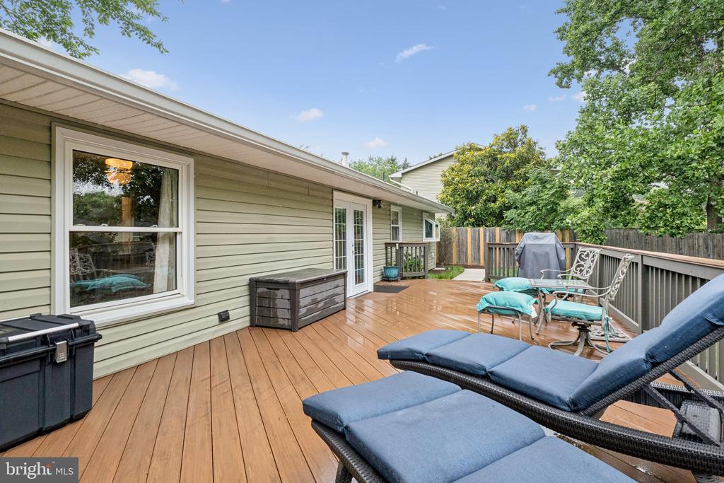 983 SUNNY COURT