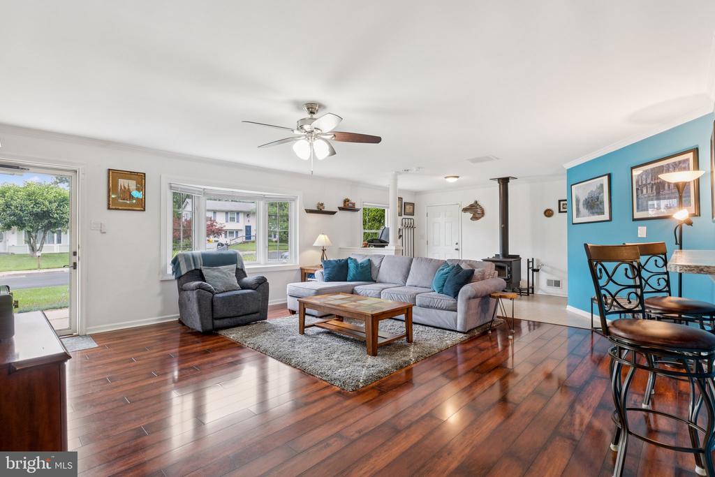 983 SUNNY COURT