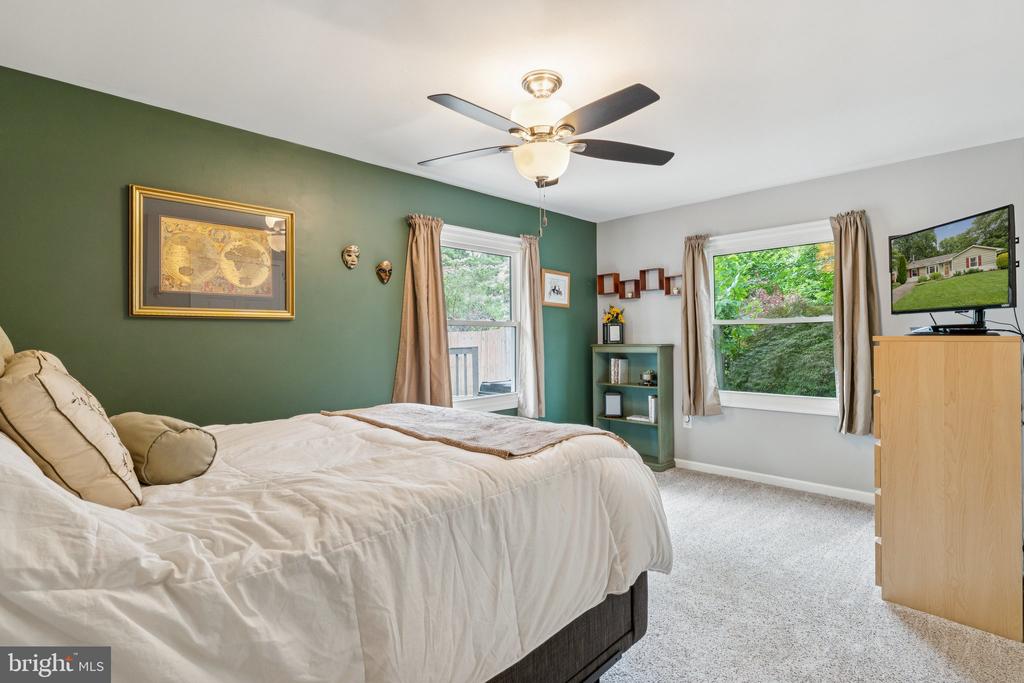 983 SUNNY COURT