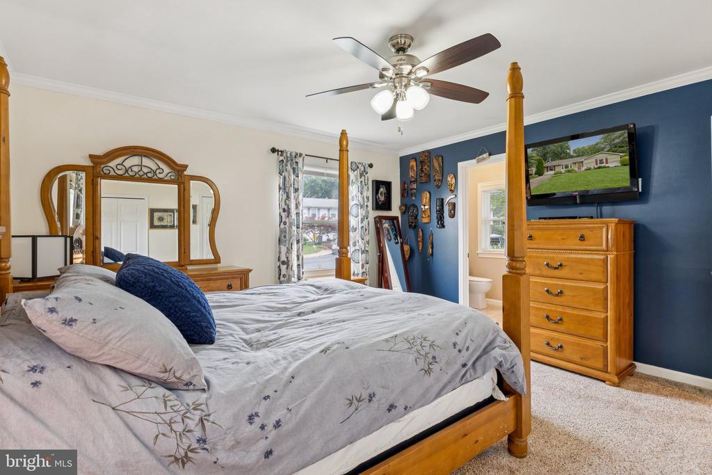 983 SUNNY COURT