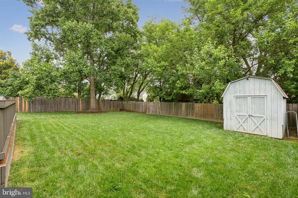 983 SUNNY COURT