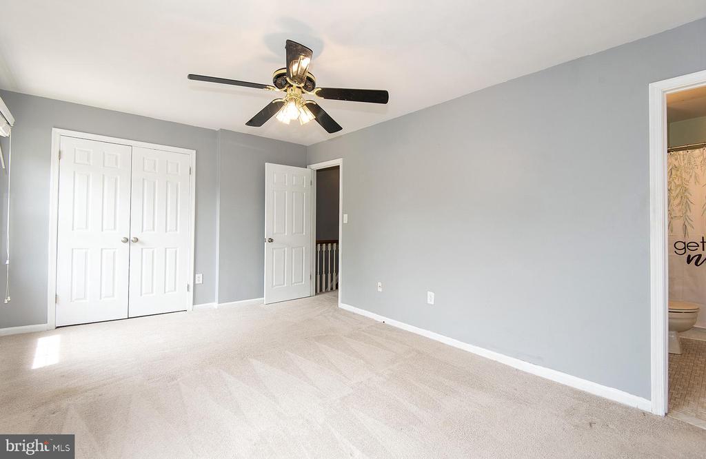 516 ANDREW HILL ROAD