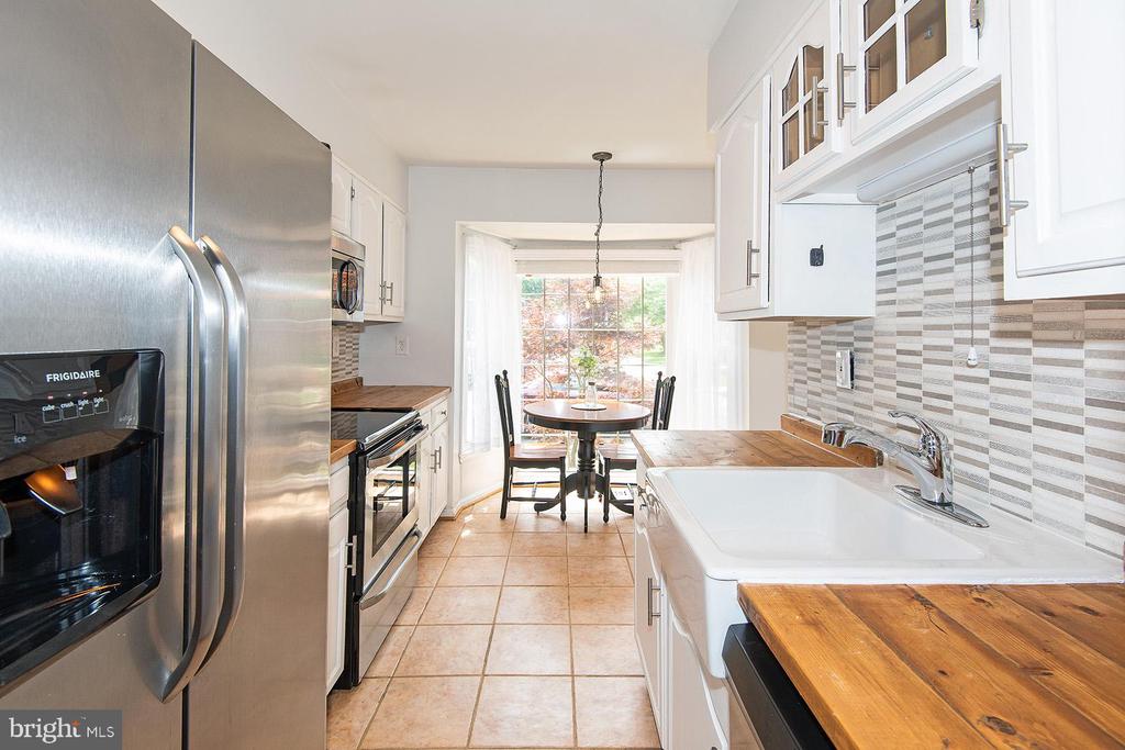 516 ANDREW HILL ROAD