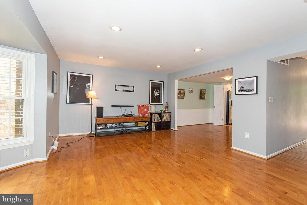 516 ANDREW HILL ROAD