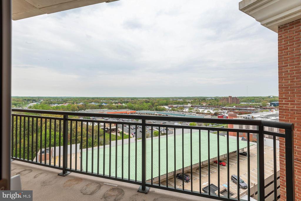 1915 TOWNE CENTRE BOULEVARD Unit: 1013
