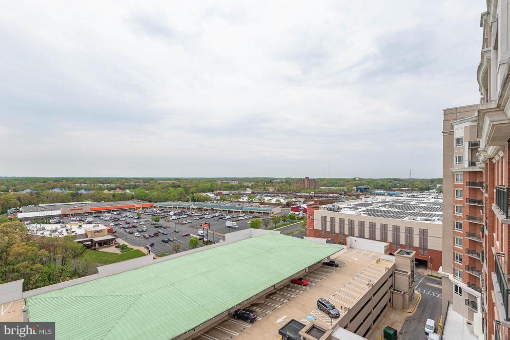 1915 TOWNE CENTRE BOULEVARD Unit: 1013