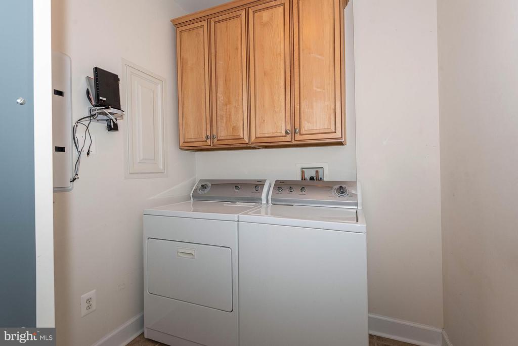 1915 TOWNE CENTRE BOULEVARD Unit: 1013