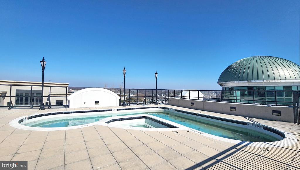 1915 TOWNE CENTRE BOULEVARD Unit: 1013