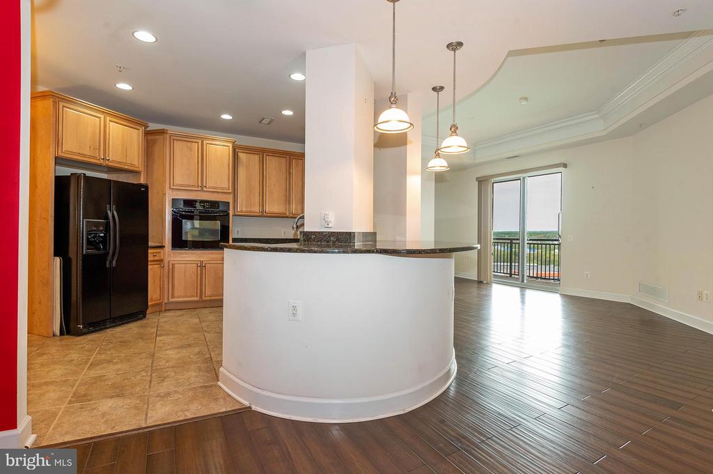 1915 TOWNE CENTRE BOULEVARD Unit: 1013