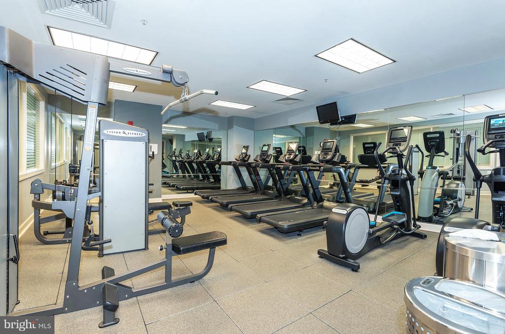 1915 TOWNE CENTRE BOULEVARD Unit: 1013
