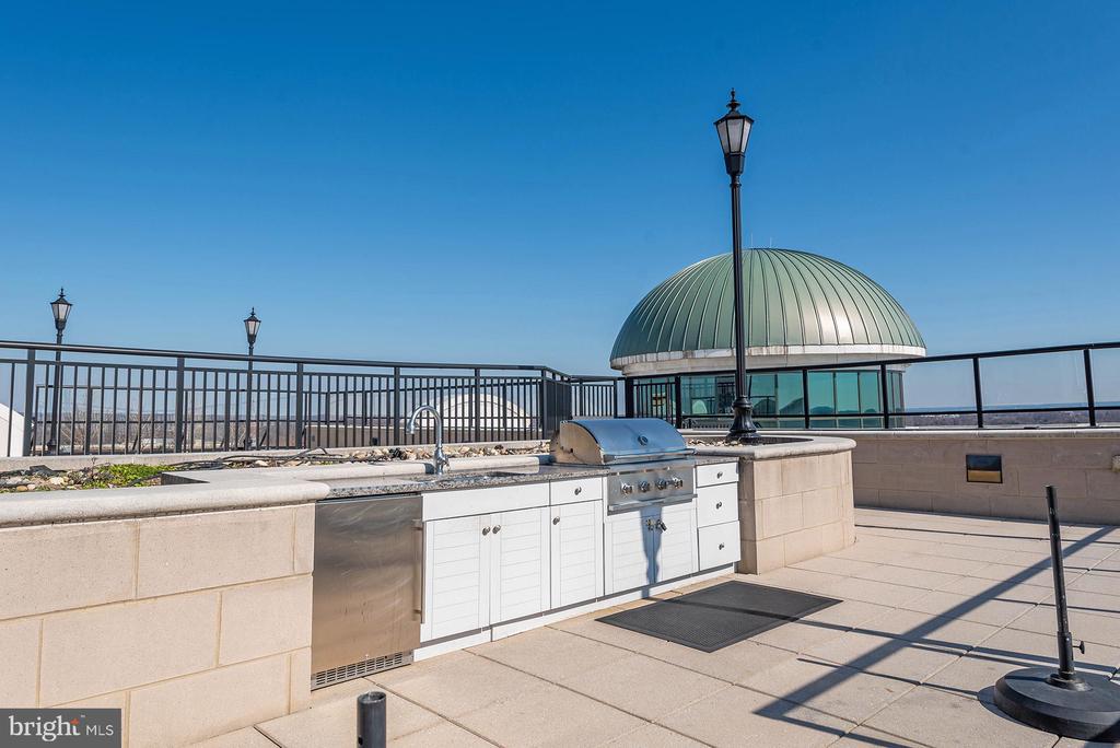 1915 TOWNE CENTRE BOULEVARD Unit: 1013