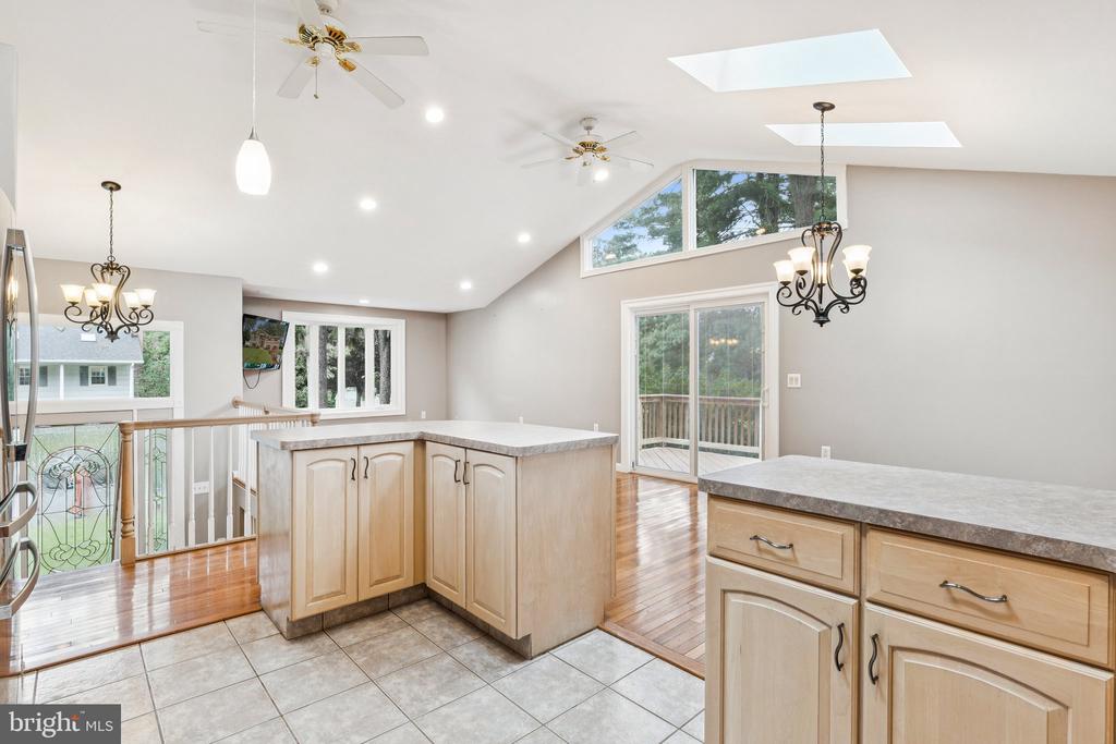 485 WHITE CEDAR LANE