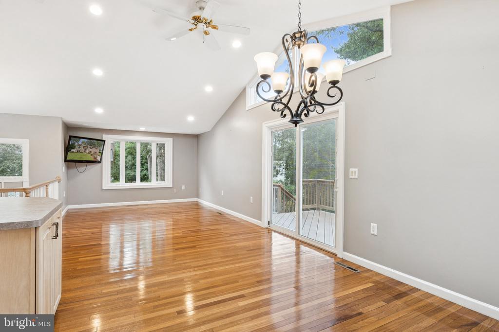 485 WHITE CEDAR LANE