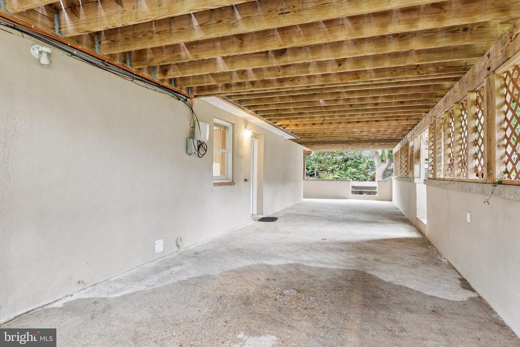 485 WHITE CEDAR LANE