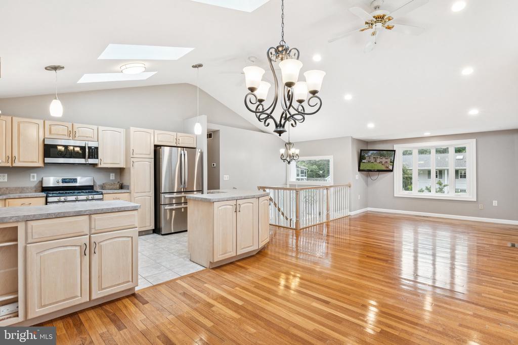 485 WHITE CEDAR LANE