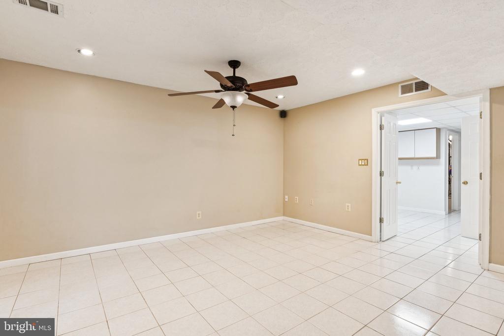 485 WHITE CEDAR LANE