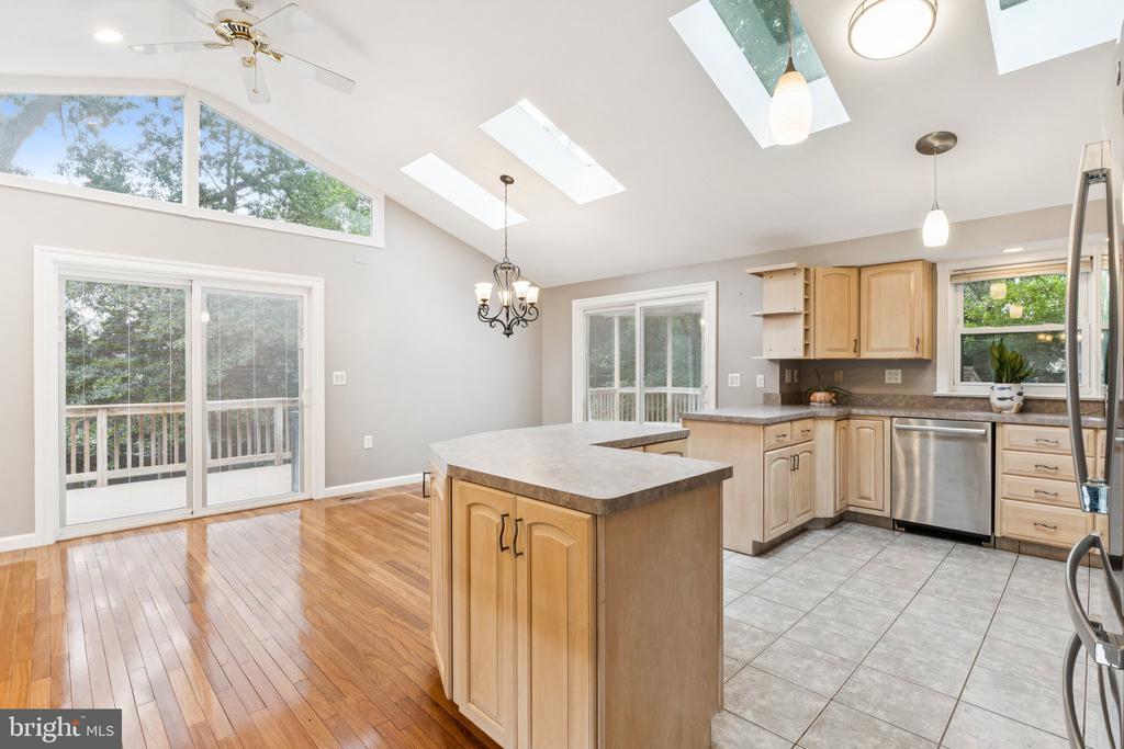 485 WHITE CEDAR LANE