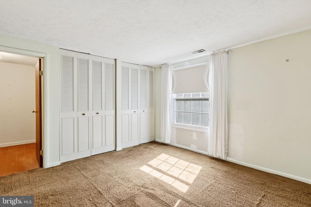 8279 SEBRING COURT