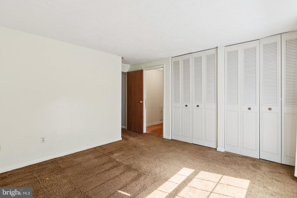 8279 SEBRING COURT