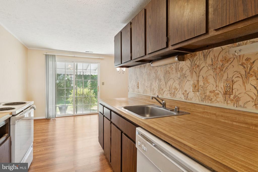 8279 SEBRING COURT