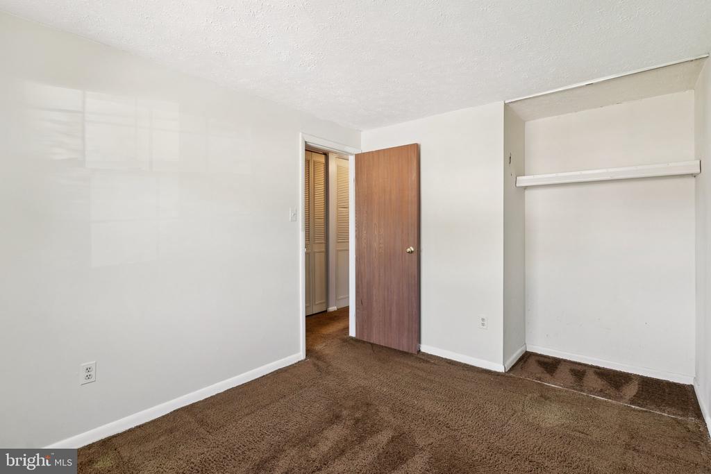 8279 SEBRING COURT