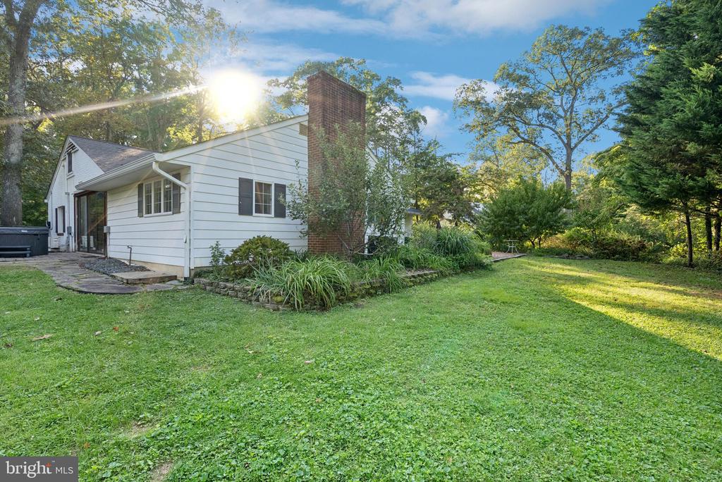 315 OLD COUNTY ROAD