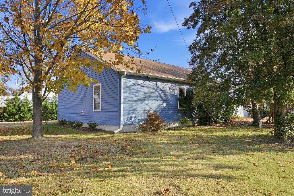 339 BEACH AVENUE