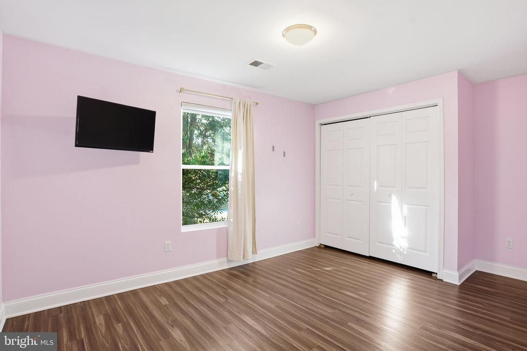 339 BEACH AVENUE