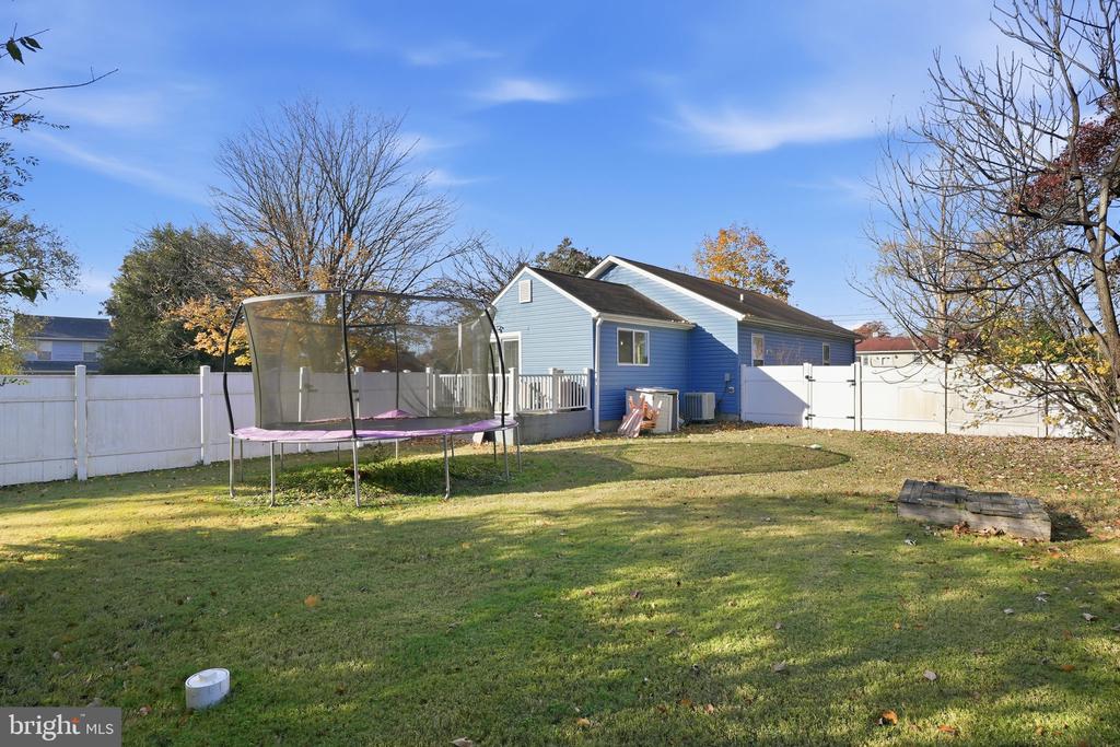 339 BEACH AVENUE