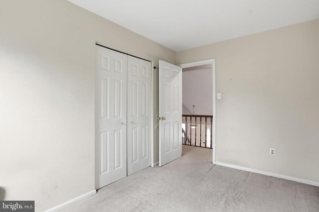 291 TOLSTOY LANE