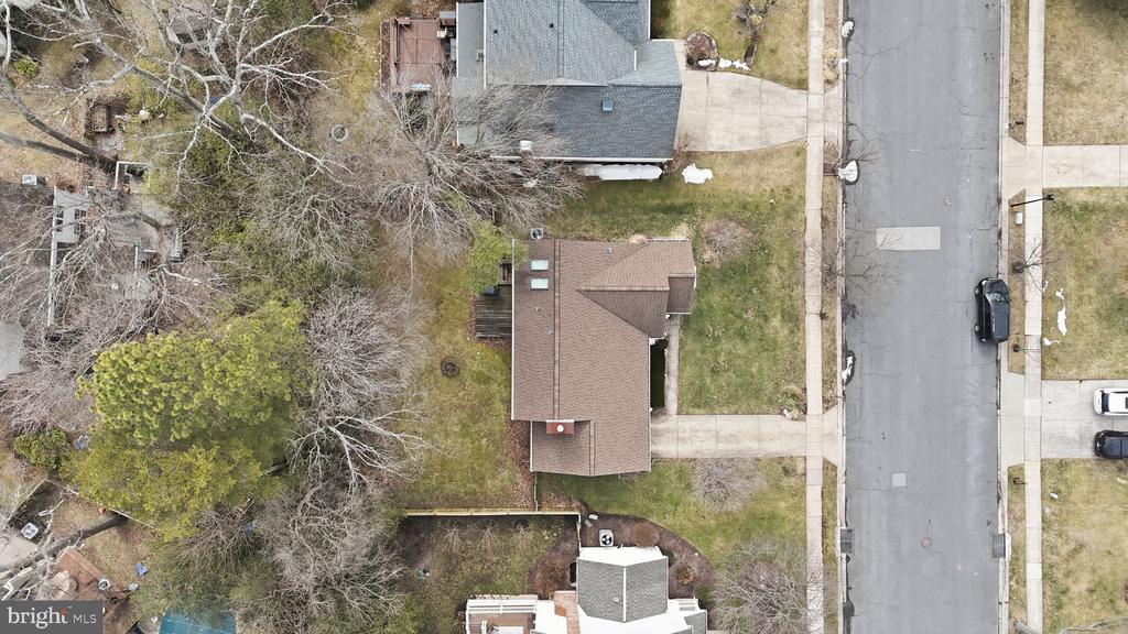 291 TOLSTOY LANE