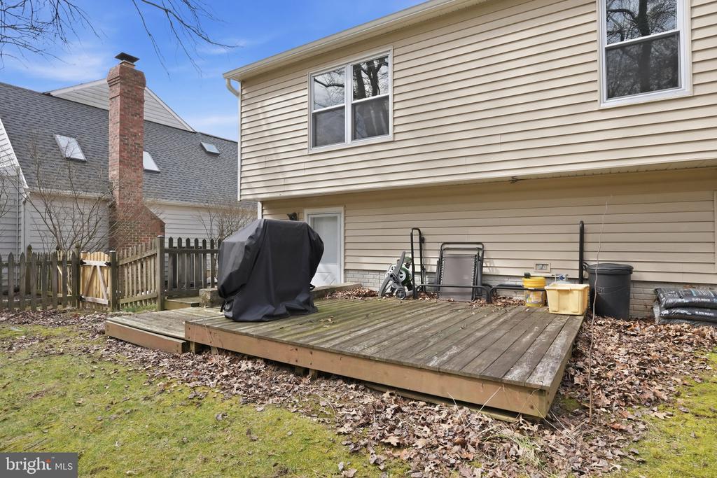 291 TOLSTOY LANE