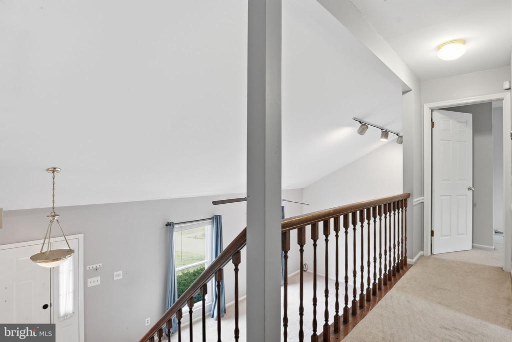 291 TOLSTOY LANE