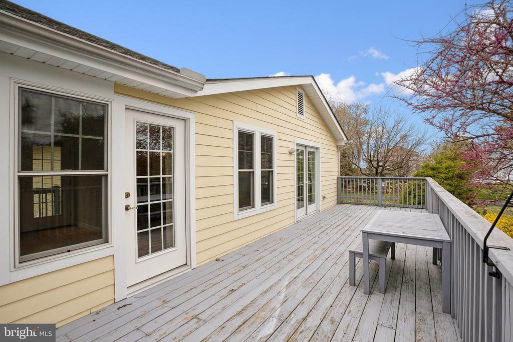 1003 BAYSIDE DRIVE