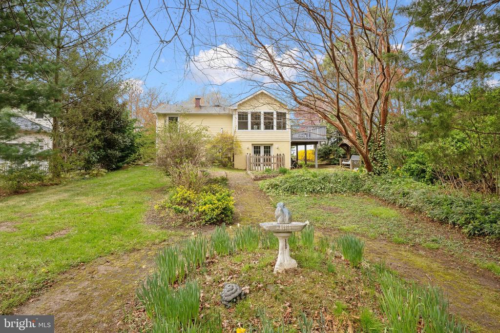 1003 BAYSIDE DRIVE